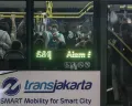 Ilustrasi penumpang Transjakarta. (Sumber: Poskota/Bilal Nugraha)