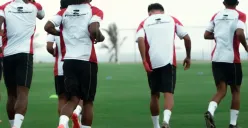 Para pemain Timnas Indonesia kewalahan ketika diberi porsi latihan berat oleh STY. (Sumber: X/ Timnas Indonesia)