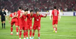 Ekspresi Witan Sulaeman, Egy Maulana Vikri dan Pratama Arhan setelah Indonesia mencetak gol ke gawang Vietnam di putaran kedua kualifikasi Piala Dunia 2026 Zona Asia. (Sumber: pssi.org)