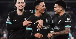 Kandaskan tuan rumah West Ham dengan skor akhir 5-0 buat Liverpool kokoh di puncak Klasemen Liga Inggris. (Sumber: X/ LFC)