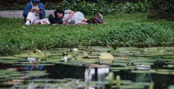 Taman Langsat  salah atau taman di Jakarta Byang buka 24 jam. (Sumber: Poskota/Bilal Nugraha Ginanjar)