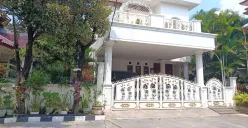 Kediaman Hasto Kristiyanto di Taman Villa Kartini Blok G3 Nomor 18, Kelurahan Margahayu, Kecamatan Bekasi Timur, Kota Bekasi, tampak sepi seusai amnesti diberikan Presiden, Jumat, 1 Agustus 2025. (Sumber: Poskota/Nurpini Aulia Rapika)