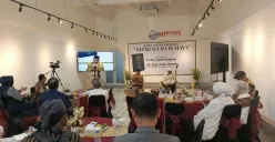 KITAB MA HA IS MA YA dibacakan dalam acara spiritual selama 20 jam nonstop di Antara Heritage Center, Jakarta Pusat, Sabtu, 2 Agustus 2025. (Sumber: POSKOTA)