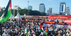 Suasana aksi bela Palestina di kawasan Monas, Gambir, Jakarta Pusat, Minggu, 3 Agustus 2025. (Sumber: POSKOTA | Foto: Ali Mansur)