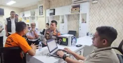 Seorang penumpang pesawat Lion Air penerbangan JT308 rute Jakarta ke Kualanamu ditetapkan sebagai tersangka setelah mengucapkan ancaman bom di dalam pesawat. (Sumber: Dok. Polres Bandara Soetta)