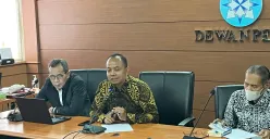 Ketua Komisi Pengaduan dan Penegakan Etika Pers Dewan Pers, Muhammad Jazuli saat jumpa pers di Gedung Dewan Pers, Jakarta Pusat, Selasa, 5 Agustus 2025. (Sumber: Poskota/Muhammad Tegar Jihad)