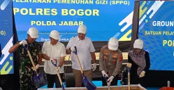 Kapolres Bogor bersama Bupati Bogor dan jajaran melakukan groundbreaking SPPG Polri di Kampung Ciluar, Kelurahan Cimandala, Kecamatan Sukaraja, Rabu 6 Agustus 2025. (Sumber: POSKOTA | Foto: Giffar Rivana)