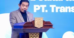Ketua DPRD Provinsi DKI Jakarta Khoirudin menghadiri workshop (lokakarya) bertema ‘Mempercepat Transisi ke Bus Listrik’. Kegiatan itu digelar di Ruang Pola Lantai 2, Balaikota DKI Jakarta. (Sumber: Dok. Sekretariat DPRD DKI)