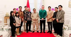 Gubernur Jakarta, Pramono Anung, bersama Ketua Umum Djakarta Ennichi, Hardiyanto Kenneth. (Sumber: Kominfotik Pemprov DKI Jakarta)