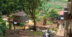 Kondisi Rumah Qur'an Umar bin Khattab, Kampung Bogor Hilir, Kelurahan Bojong, Kecamatan Kemang, Kabupaten Bogor, seusai diterjang banjir, Senin, 11 Agustus 2025. (Sumber: Poskota/Giffar Rivana)