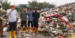 Wakil Bupati Bogor, Jaro Ade saat mengunjungi TPAS Galuga, Kecamatan Cibungbulang, Kabupaten Bogor. (Sumber: Dok Pemkab Bogor)