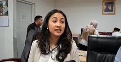 Ketua Pansus Raperda KTR DPRD Jakarta, Farah Savira, saat doorstop setelah rapat pembahasan Raperda KTR, Rabu, 13 Agustus 2025. (Sumber: Istimewa)