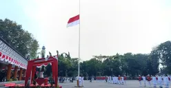 Suasana upacara peringatan HUT ke-80 RI di Alun-Alun M. Hasibuan, Kota Bekasi, Minggu, 17 Agustus 2025. (Sumber: Poskota/Nurpini Aulia Rapika)