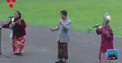 Penyanyi papan atas seperti Rossa, Endah Laras, hingga Cakra Khan membawakan lagu Merah Putih di Istana Merdeka. (Sumber: YouTube/Sekretariat Presiden)