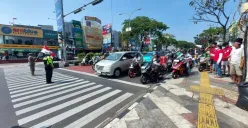 Warga Depok khidmat ikuti detik-detik proklamasi (Sumber: Diskominfo Depok)