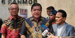 Ketua Umum Solidaritas Merah Putih (Solmet), Silfester Matutina. (Sumber: Poskota/Ali Mansur)