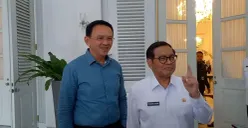 Gubernur DKI Jakarta periode 2014-2017, Basuki Tjahaja Purnama atau Ahok bertemu Gubernur Pramono Anung di Balai Kota Jakarta, Rabu, 20 Agustus 2025. (Sumber: POSKOTA | Foto: M Tegar Jihad)