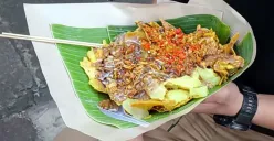 Makanan khas Bogor, Cungkring. (Sumber: YouTube/Tanboy Kun)