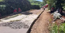 Jalan perbatasan Bogor-Sukabumi dalam proses pembangunan. (Sumber: Dok. Pemkab Bogor)