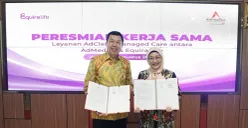 CEO Equira Life Elvis Liongosari (kiri) dan CEO AdMedika Dian Prambini (kanan) saat acara penandatanganan kerja sama layanan AdClaim Managed Care antara Admedika dan Equira Life. (Sumber: Dok. Telkom)