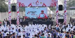 Bupati Bogor, Rudy Susmanto membuka Bupati Cup 2025 di Pintu Barat VIP Stadion Pakansari, Cibinong, Senin, 25 Agustus 2025. (Sumber: Dok. Pemkab Bogor)