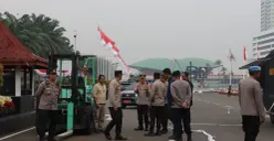 Sebanyak 1.250 personel gabungan dari Polri, TNI dan Pemda Jakarta dikerahkan untuk mengamankan kegiatan aksi demonstrasi di depan Gedung Dewan Perwakilan Rakyat (DPR) Senin, 25 Agustus 2025. (Sumber: Polres Jakarta Pusat)