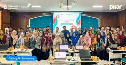 Telkom bersama PIJAR mengimplementasikan program Coding AI di Semarang, Jawa Tengah. (Sumber: Dok. Telkom)