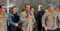 Kapolda Metro Jaya, Irjen Asep Edi Suheri dalam jumpa pers kasus ojol tewas ditabrak rantis Brimob di RSCM, Jakarta Pusat, Jumat, 29 Agustus 2025. (Sumber: Poskota/Ali Mansur)