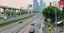 Suasana tol dalam kota yang masih ditutup imbas demo ricuh. (Sumber: Threas/@fhrilbb_)
