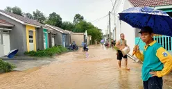 Banjir di Perumahan Metro Munjul, Desa Munjul, Kecamatan Solear, Kabupaten Tangerang. (Sumber: POSKOTA | Foto: Veronica Prasetio)