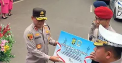 Penyerahan bantuan dari Polda Metro Jaya untuk korban bencana di pulau Sumatera, Senin, 1 Desember 2025. (Sumber: Dok. Polda Metro Jaya)