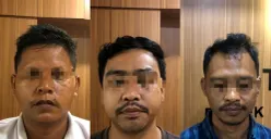 Tampang tiga orang pelaku pemalakan pedagang telur gulung di Desa Jayasakti, Kecamatan Cikarang Selatan, Kabupaten Bekasi. (Sumber: Istimewa)