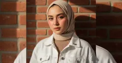 Kumpulan prompt edit foto Gemini AI terbaru agar hasil selfie tampak natural, mirip asli, dan tidak kaku. (Sumber: Gemini AI)