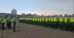 Direktorat Lalu Lintas Polda Metro Jaya menyiapkan skema pengamanan Reuni Akbar 212 di kawasan Monas, Gambir, Jakarta Pusat, Selasa, 2 Desember 2025. (Sumber: Poskota/Ali Mansur)