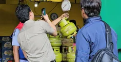 Ilustrasi harga gas LPG 3 kg di DKI Jakarta menjelang Natal dan Tahun Baru (Nataru). (Sumber: Berita Jakarta)