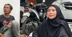 Dea Anjani, ibu dari salah satu karyawati dalam peristiwa kebakaran Gedung Terra Drone di Kemayoran, Jakarta Pusat. (Sumber: POSKOTA | Foto: Pandi Ramedhan)