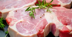 Ilustrasi stok daging di Jakarta menjelang Nataru. (Sumber: Freepik)