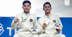 Moh. Zaki Ubaidillah (kiri) dan Alwi Farhan (kanan) menyumbangkan medali perak dan emas bagi Indonesia di final badminton SEA Games 2025. (Sumber: Instagram/@badminton.ina)