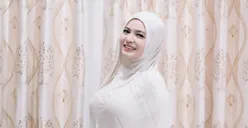 Isu Clara Wirianda dan Lily Raffi Ahmad menjadi sorotan. Bagaimana peran media sosial dalam menyebarkan spekulasi? Temukan analisis dan penjelasannya di sini. (Sumber: Instagram/@clarawiriianda)