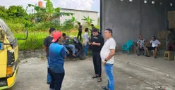 Unit Reskrim Polsek Tigaraksa bersama Unit Resmob Polresta Tangerang saat melakukan olah TKP curanmor di Desa Tapos. (Sumber: Poskota/Veronica Prasetio)