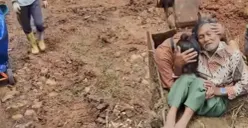 Seorang pria lanjut usia dipeluk anak perempuannya. (Sumber: Istimewa)