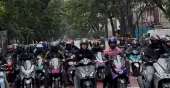 Ribuan bikers ramaikan MAXI Drag Combat di Bandung. (Sumber: Yamaha)