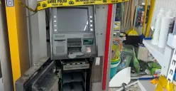 Kondisi mesin ATM Bank Banten di salah satu minimarket Kota Serang usai dibobol kawanan maling. (Sumber: Polresta Serang)