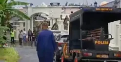 Suasana rumah korban yang dijaga ketat aparat kepolisian Polres Cilegon. (Sumber: Istimewa)