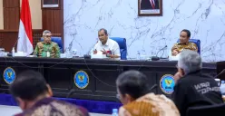 Kepala BNN RI bersama Wakil Menteri Hukum RI memimpin sosialisasi KUHP dan KUHAP yang digelar secara hybrid di lingkungan BNN, membahas penguatan keadilan restoratif dalam penanganan kasus narkotika. (Sumber: Biro Humas dan Protokol BNN)