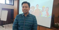 Kepala Badan Penyelenggara Jaminan Sosial Ketenagakerjaan (BPJSTK) Cabang Kota Bekasi, Ahmad Fauzan. (Sumber: Poskota/Nurpini Aulia Rapika)