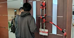 Ruang kerja Bupati Bekasi, Ade Kuswara Kunang, disegel KPK usai terjaring Operasi Tangkap Tangan (OTT). (Sumber: POSKOTA | Foto: Nurpini Aulia Rapika)