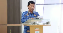 Wali Kota Cirebon, Effendi Edo membuka Kick Off Meeting Penyusunan Dokumen Rencana Kerja Pemerintah Daerah (RKPD) Kota Cirebon 2027 di Bappelitbangda Kota Cirebon, Rabu, 17 Desember 2025. (Sumber: Dok. Pemkot Cirebon)