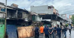 Kondisi rumah dan gudang aksesoris di Jalan Lindung Pasar Baru, Pejagalan, Penjaringan, Jakarta Utara, Jumat, 19 Desember 2025. (Sumber: Poskota/Pandi Ramedhan)