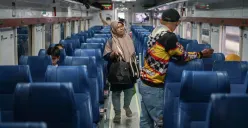 Tiket kereta api lebaran 2026 dapat dipesan H-45 sebelum tanggal keberangkatan. (Sumber: Poskota/Bilal Nugraha Ginanjar)